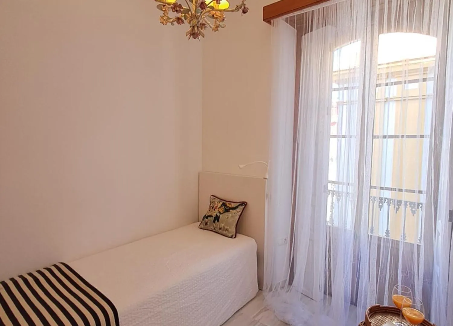 Apartamentos Almirante Hoyos Seville Spain