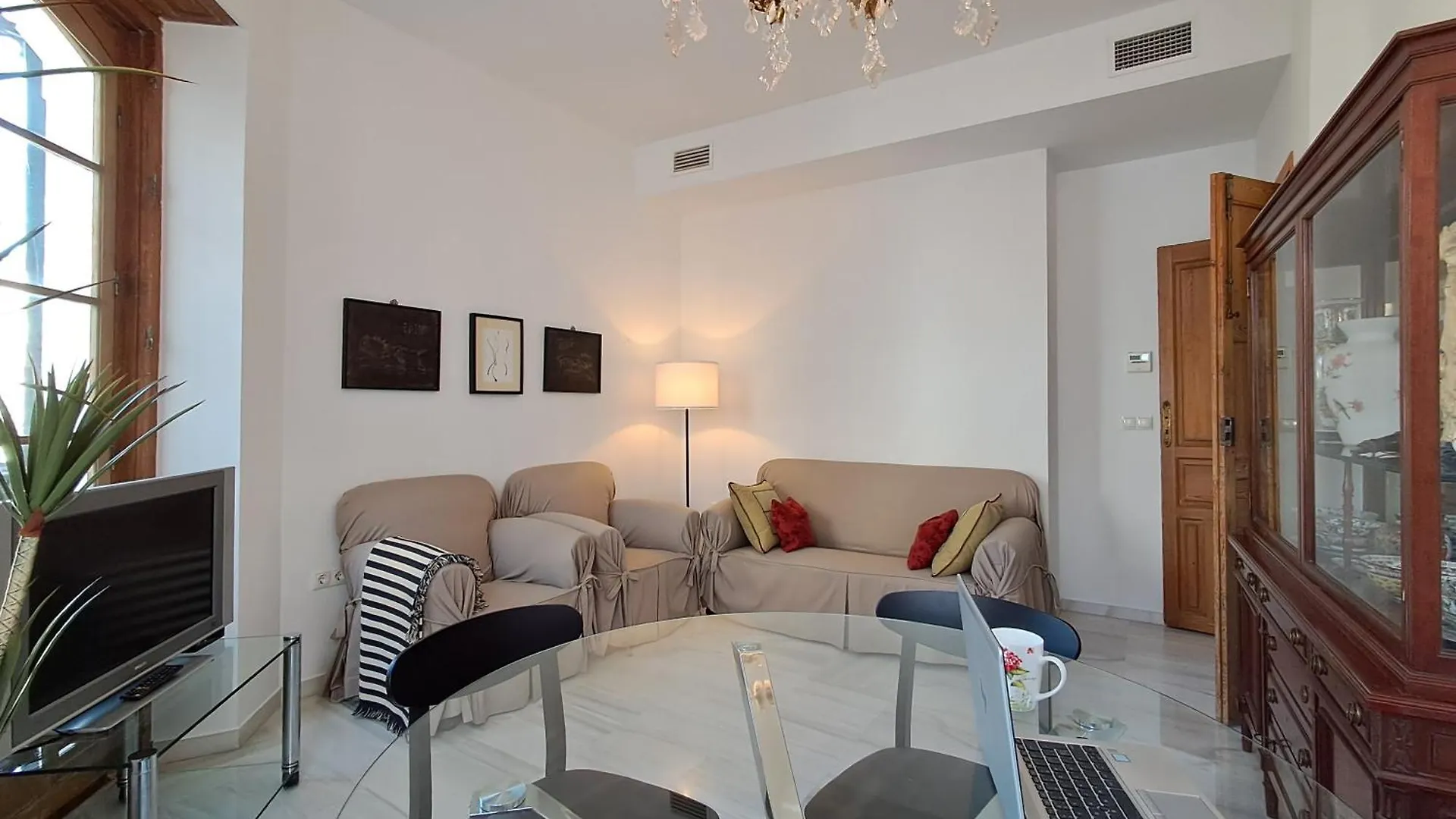 Apartamentos Almirante Hoyos Seville