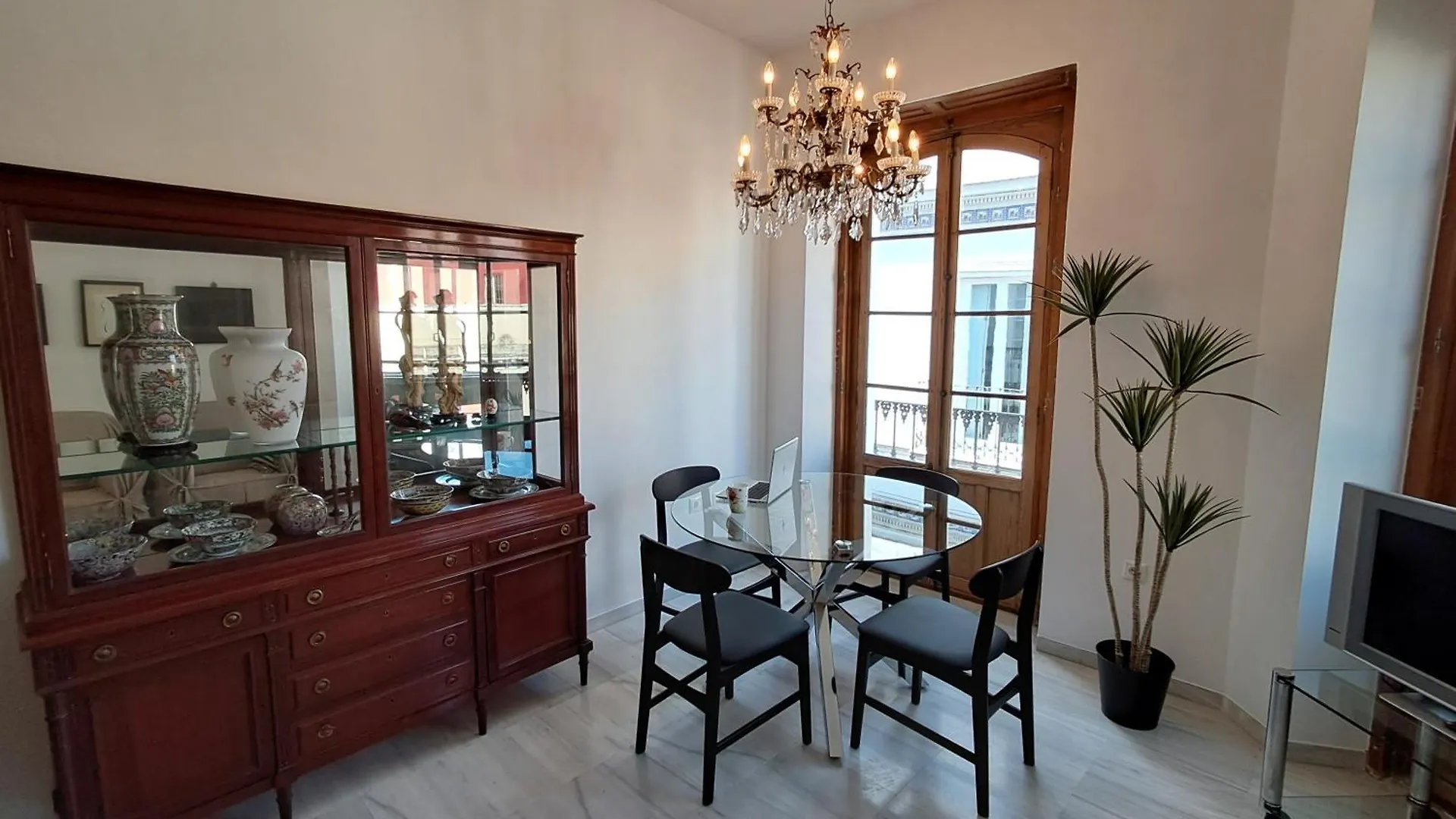 Apartamentos Almirante Hoyos Seville
