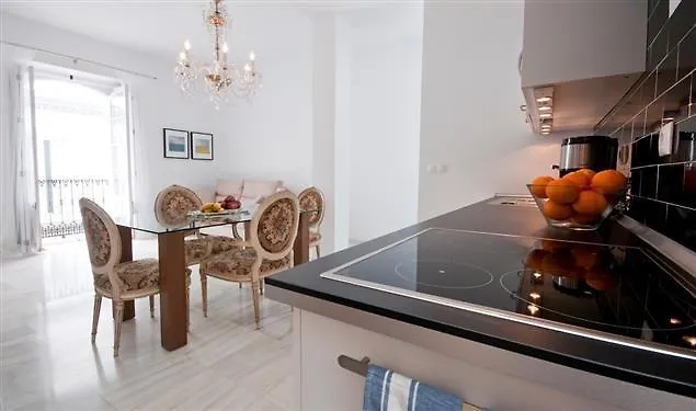 Apartamentos Almirante Hoyos Seville 0*,  Spain